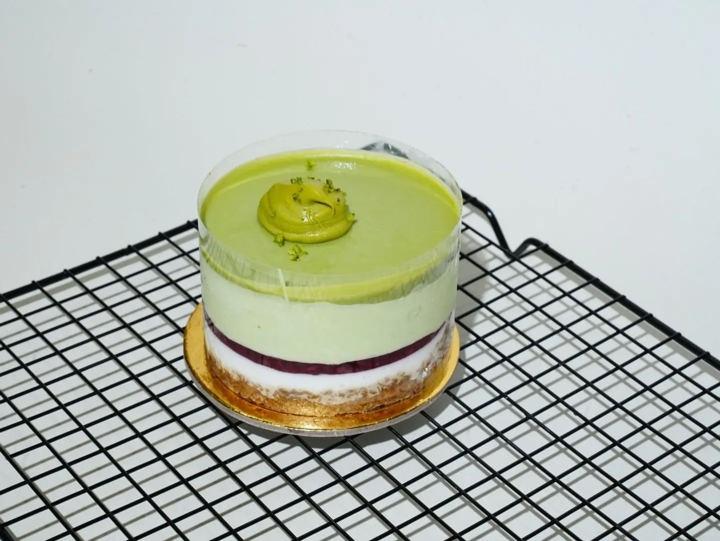 Pistachio And Raspberry Cheesecake