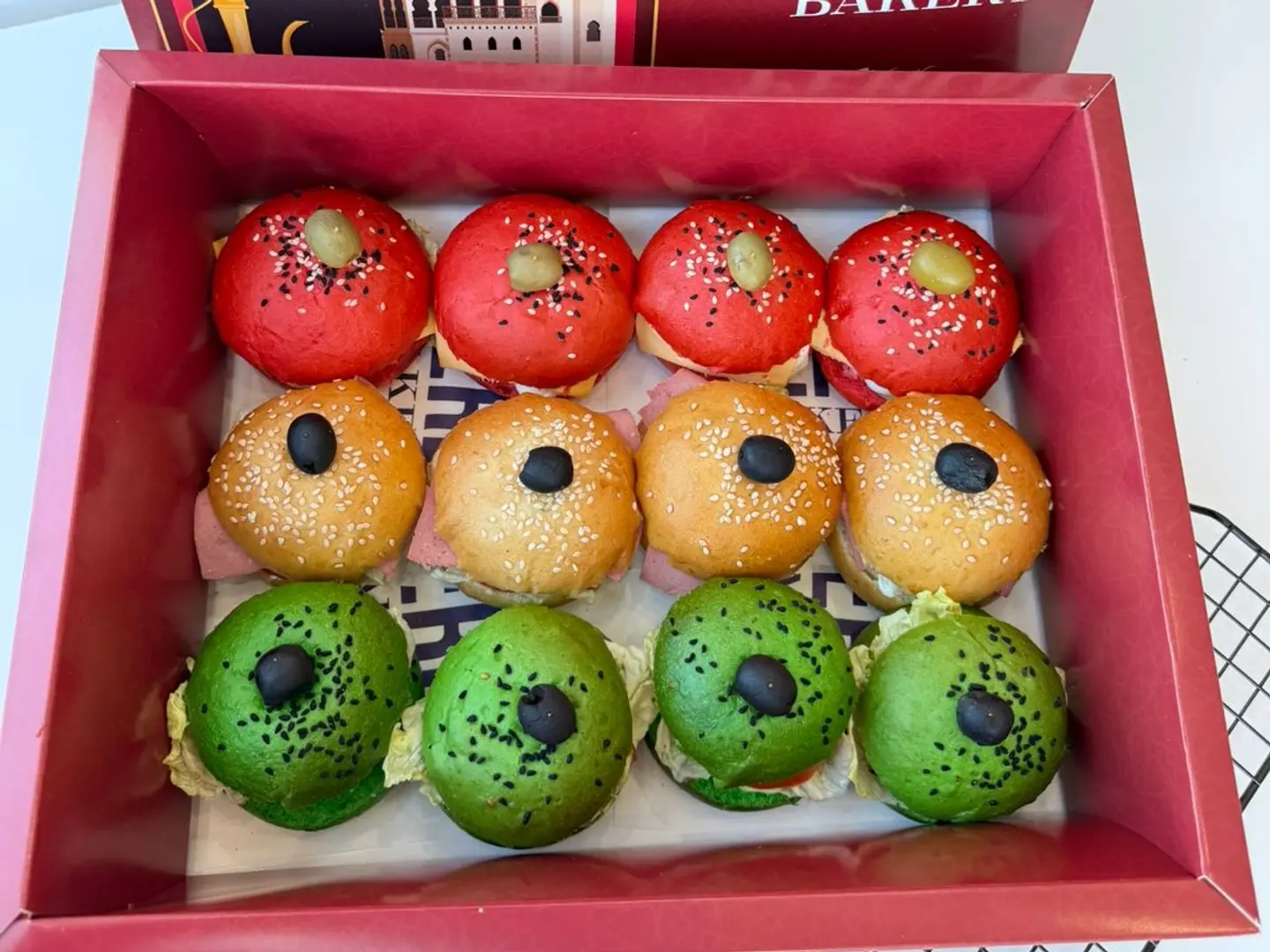 بوكس مينى برجر بحشوات منوعه