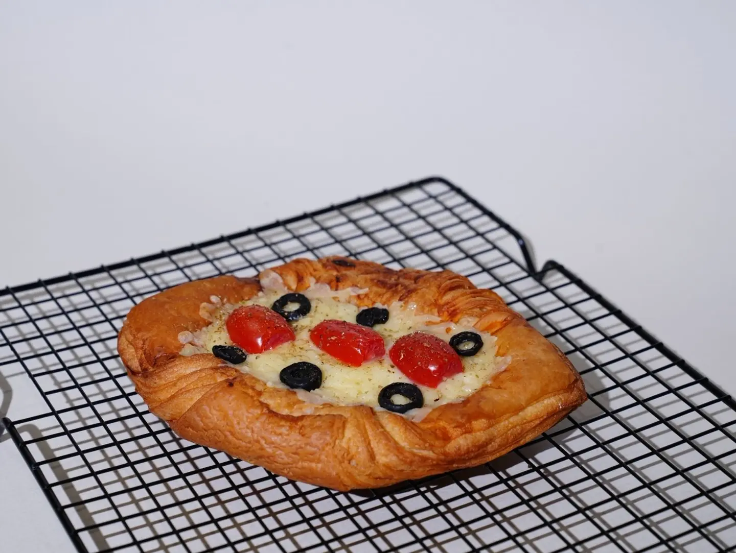 Danish Tomato Pizza