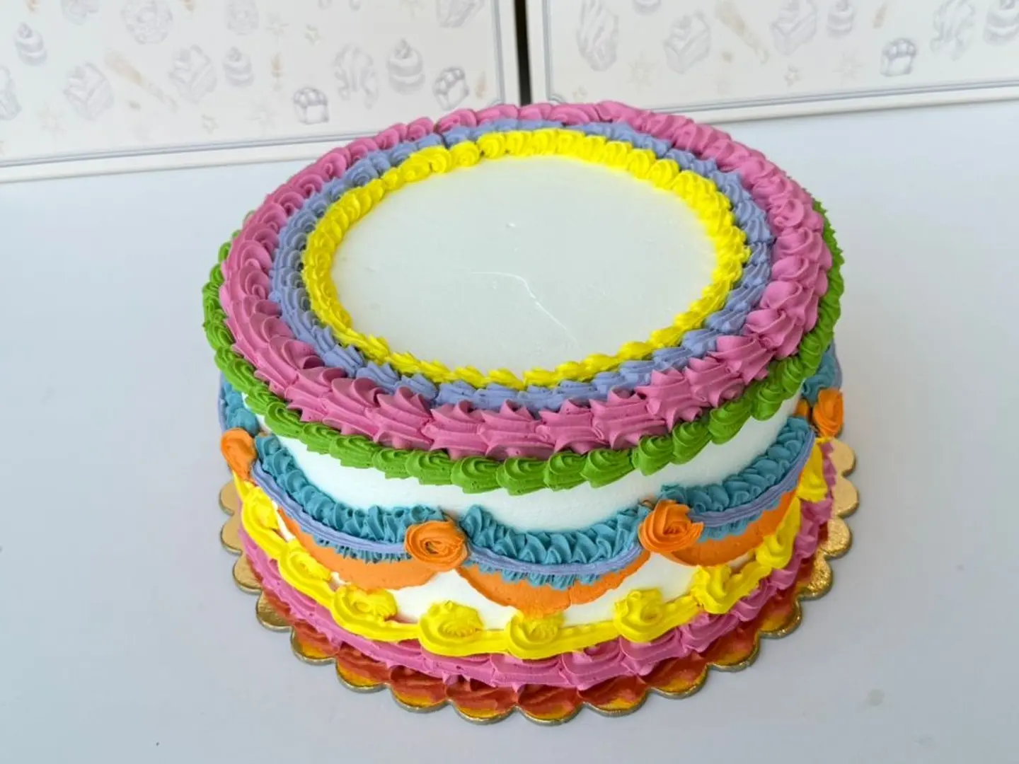 كيكة العيد حجم كبير بحشوة النيوتلا