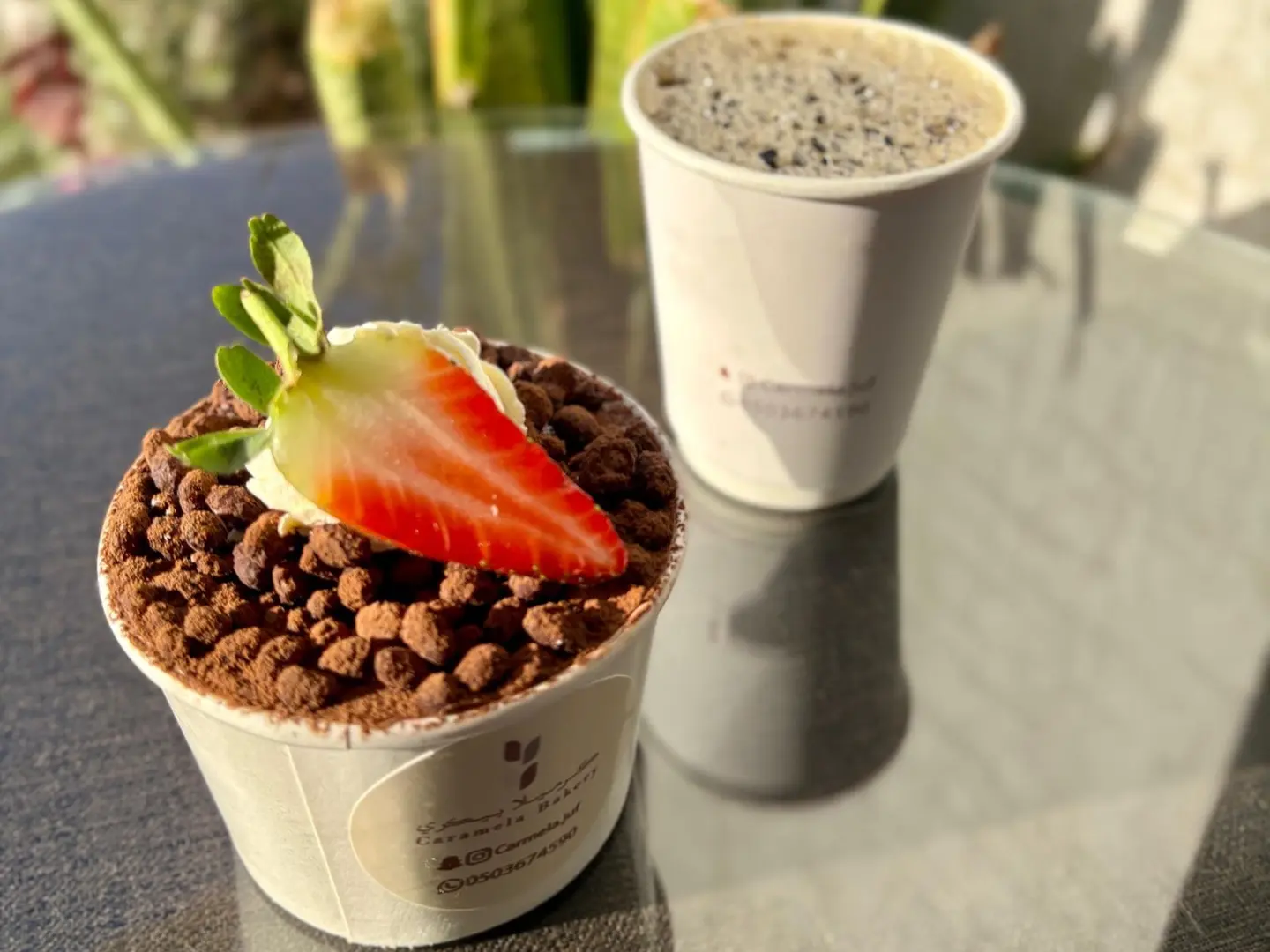 Cheesecake Crunchy With Chocolate With Hot Coffee