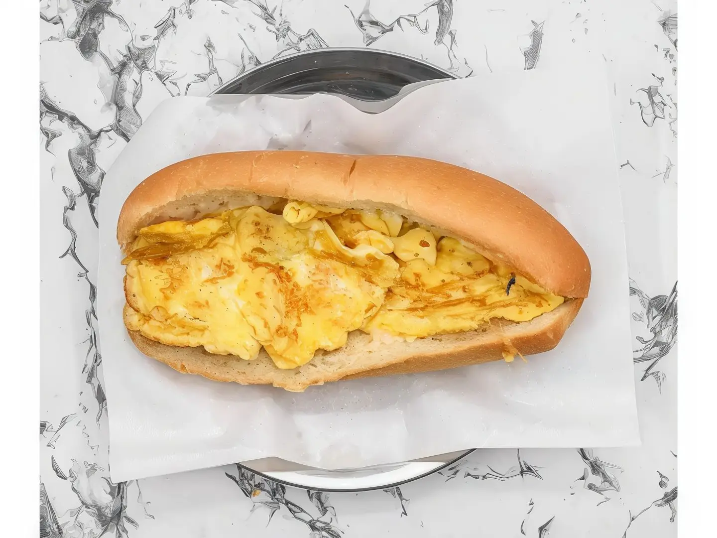 ساندوتش بيض مقلي