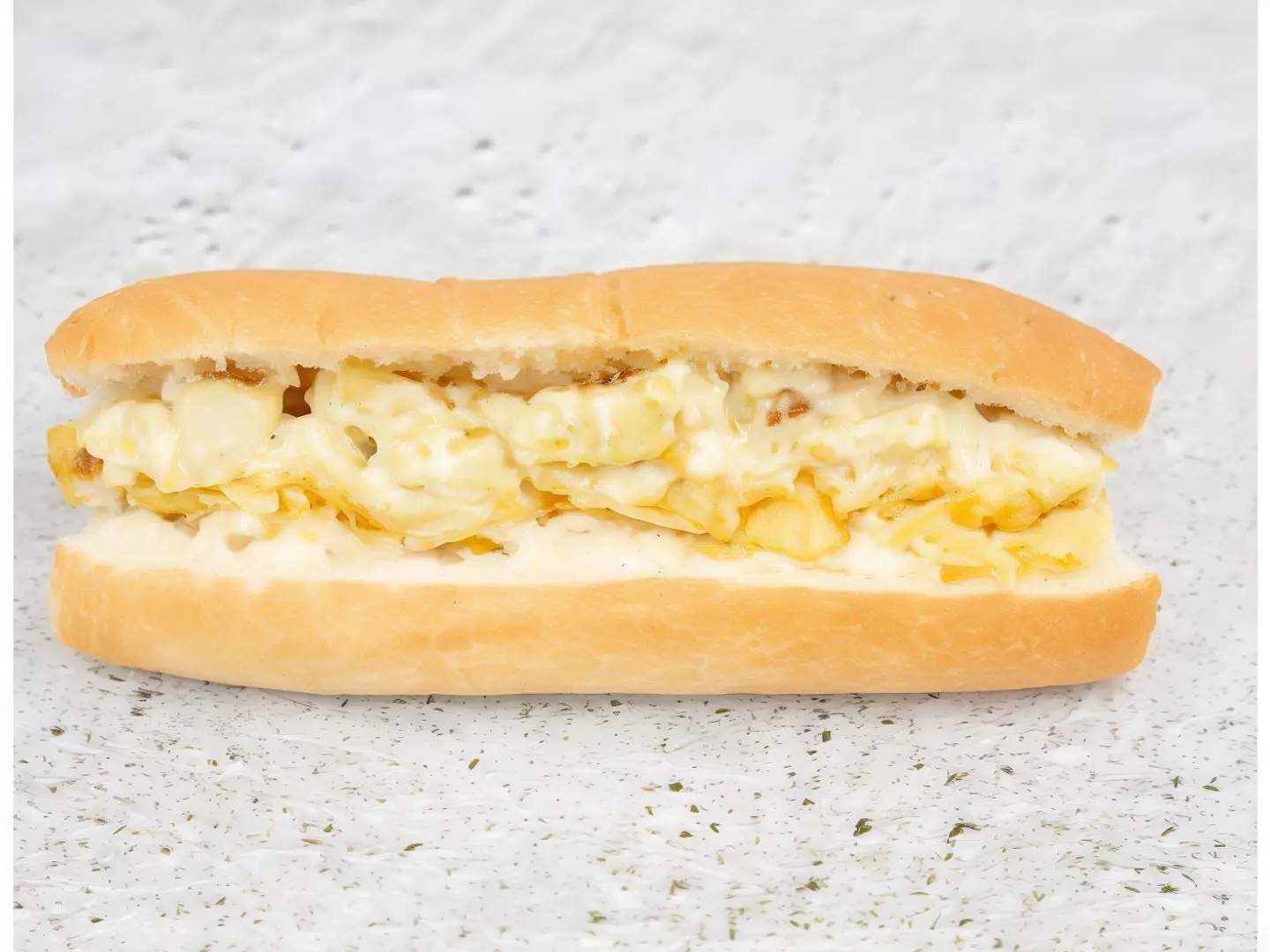 ساندوتش بيض مقلي مع جبنه