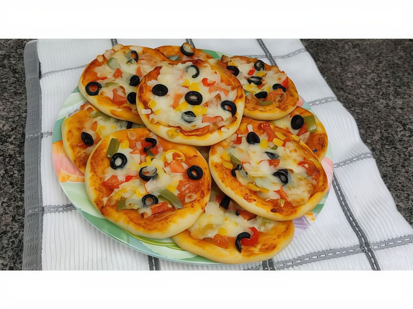 بيتزا سواريه 4 قطع