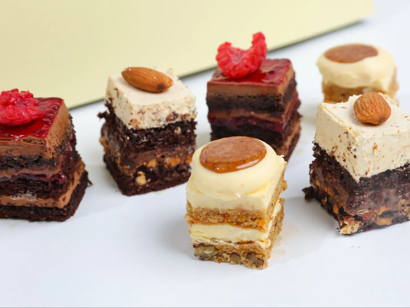 ميني ميكس - خمسة عشر قطعة