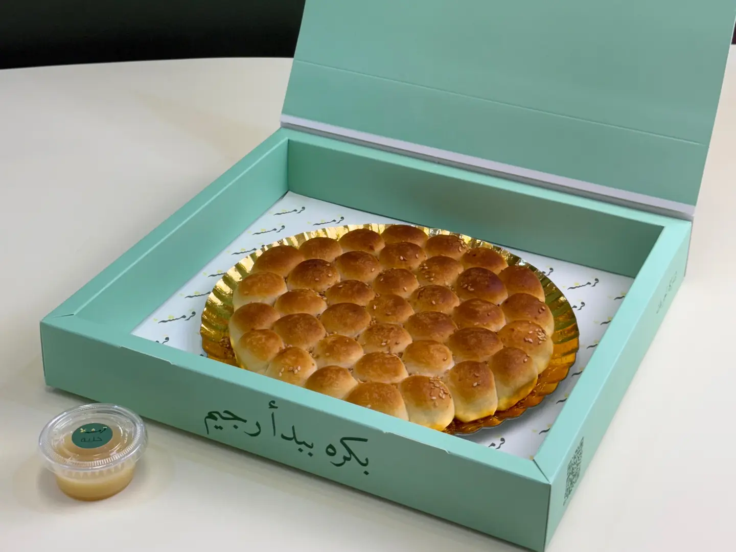 خلية نحل بالنستلة