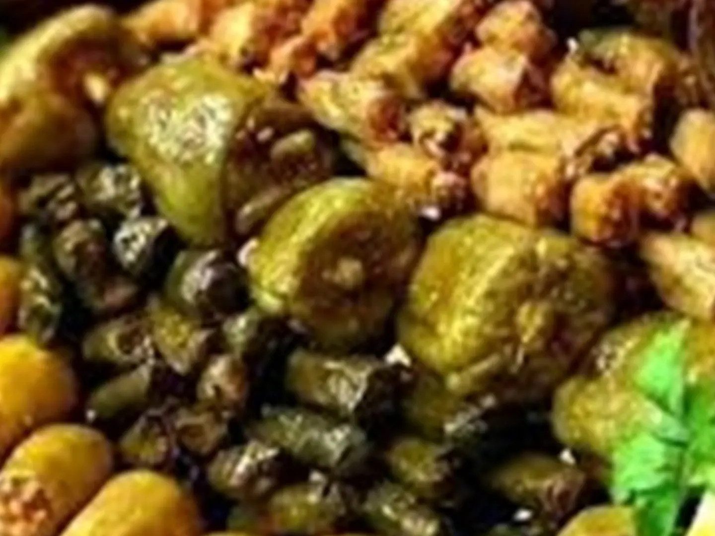 طبق محاشي مشكلة وسط