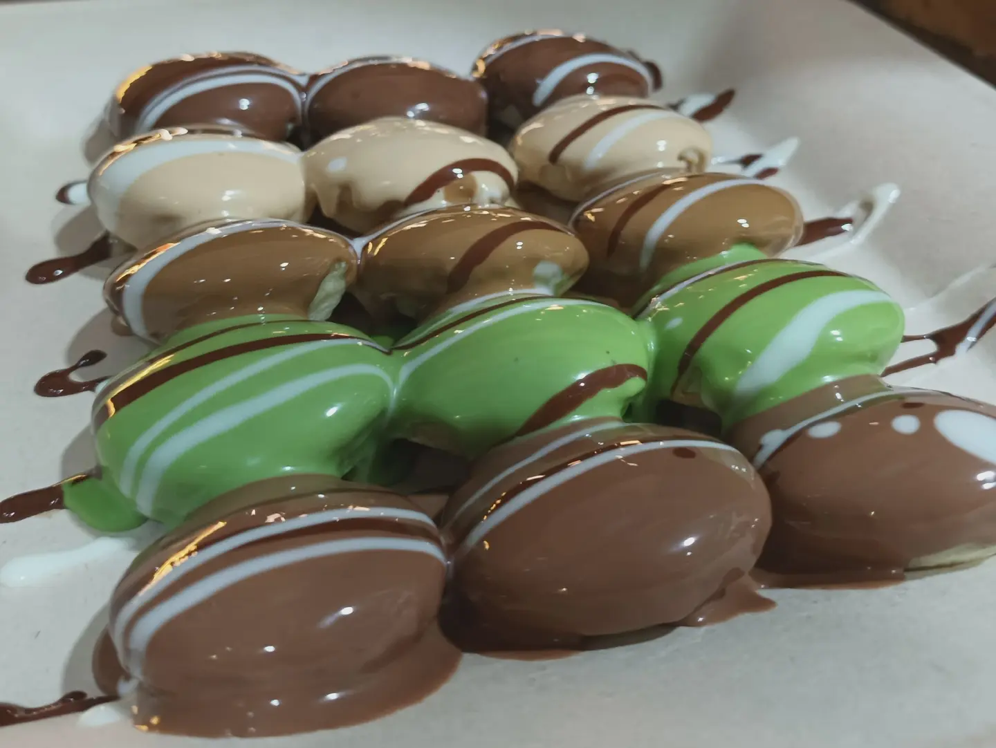 بانكيك مكس وسط جميع الصوص