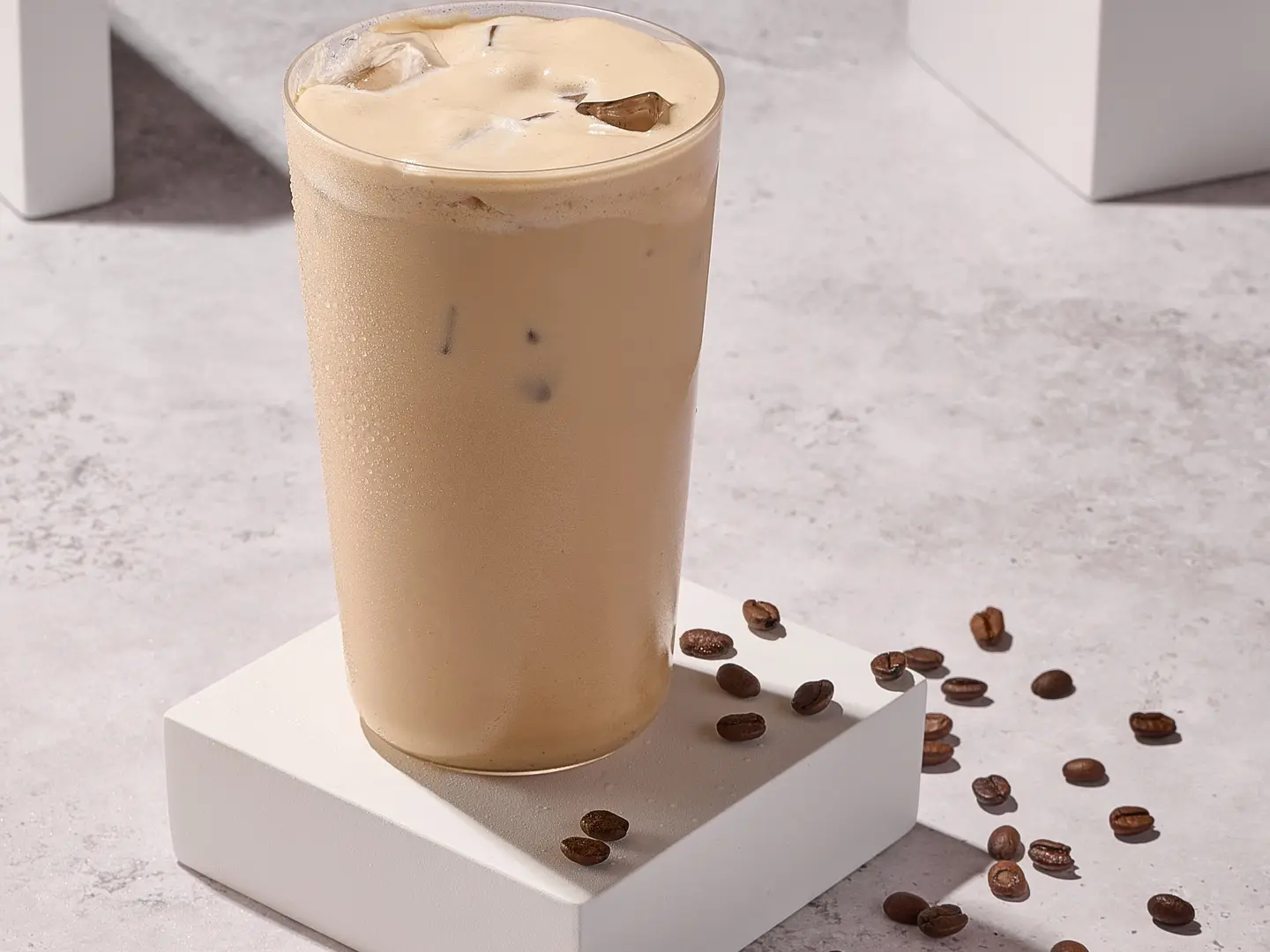 Longshot Caramel Ice Shaken Large