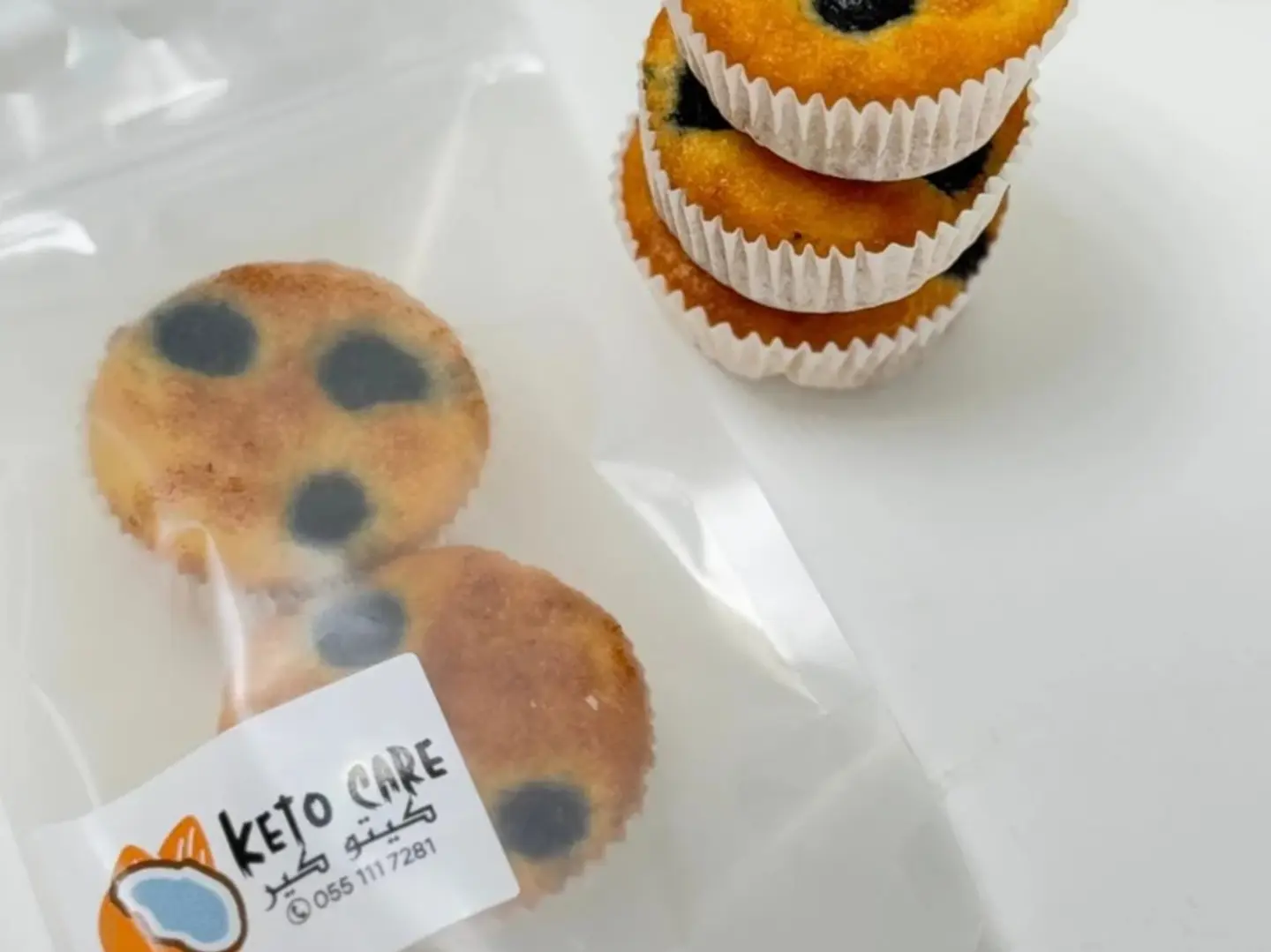 Keto Berry Cupcakes