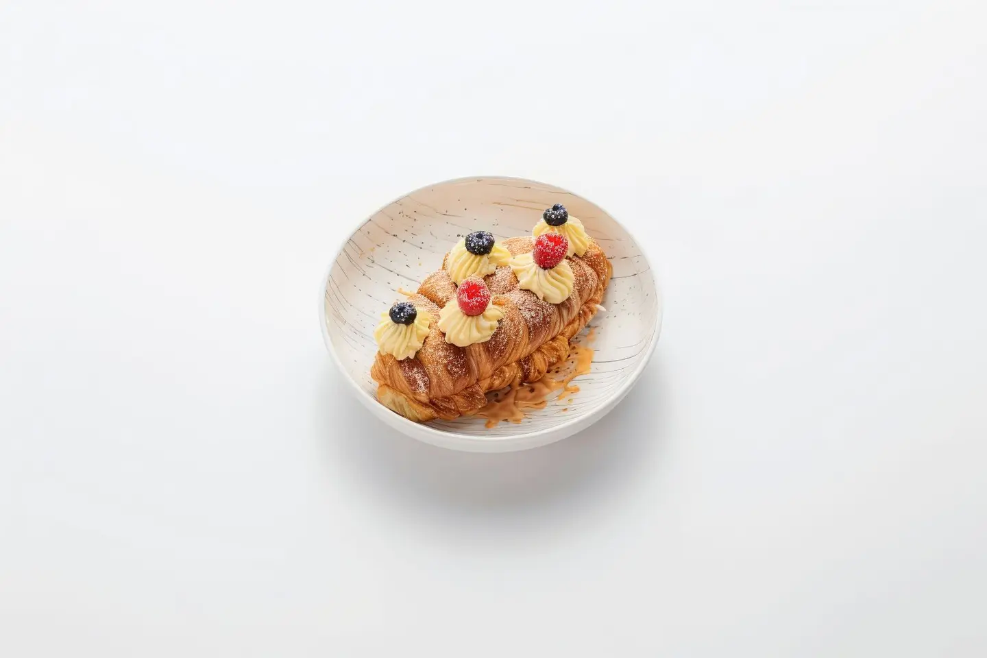 Sweet Mix Berries Croissant