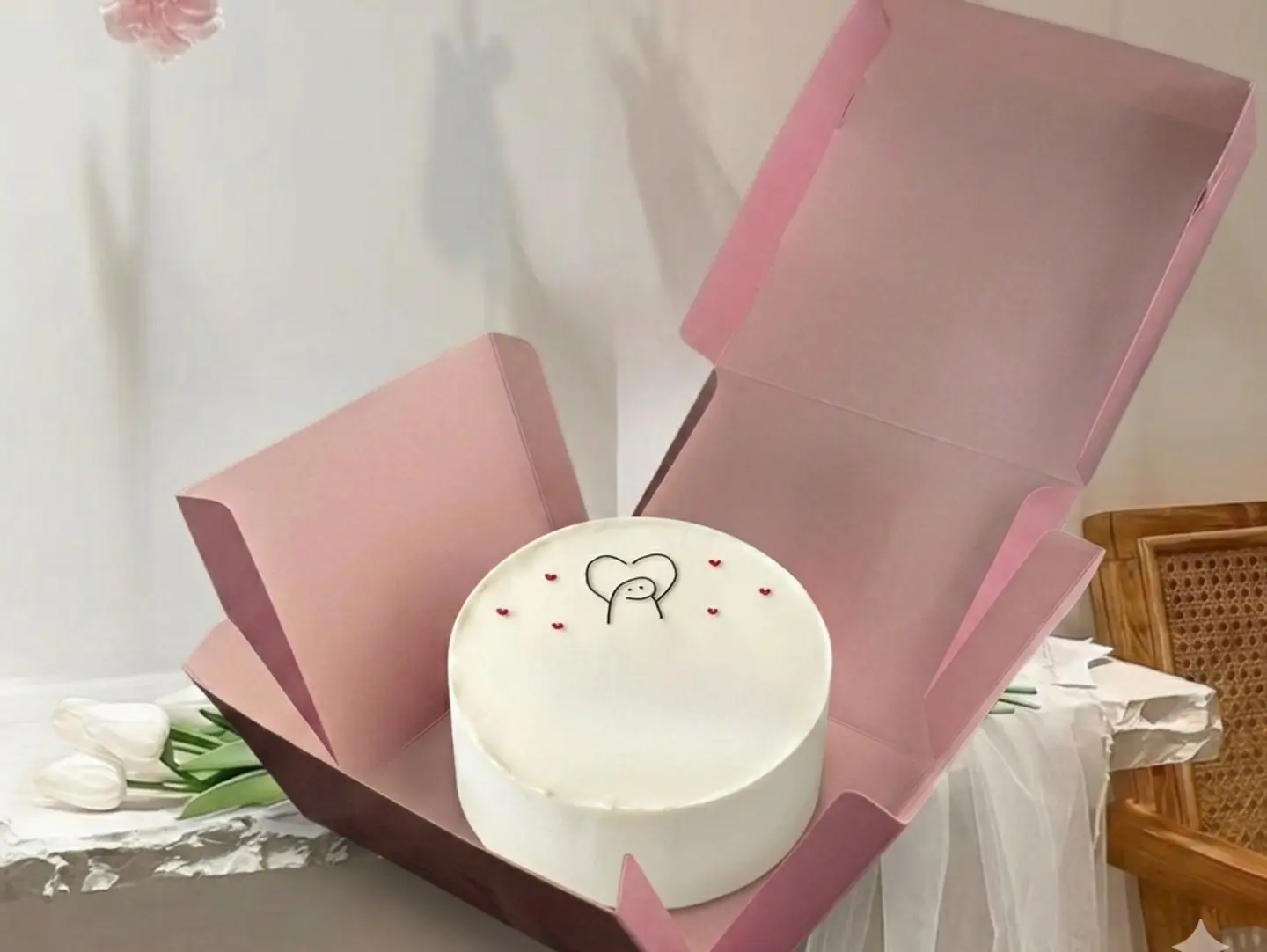 Alma Red Velvet Lunch Cake