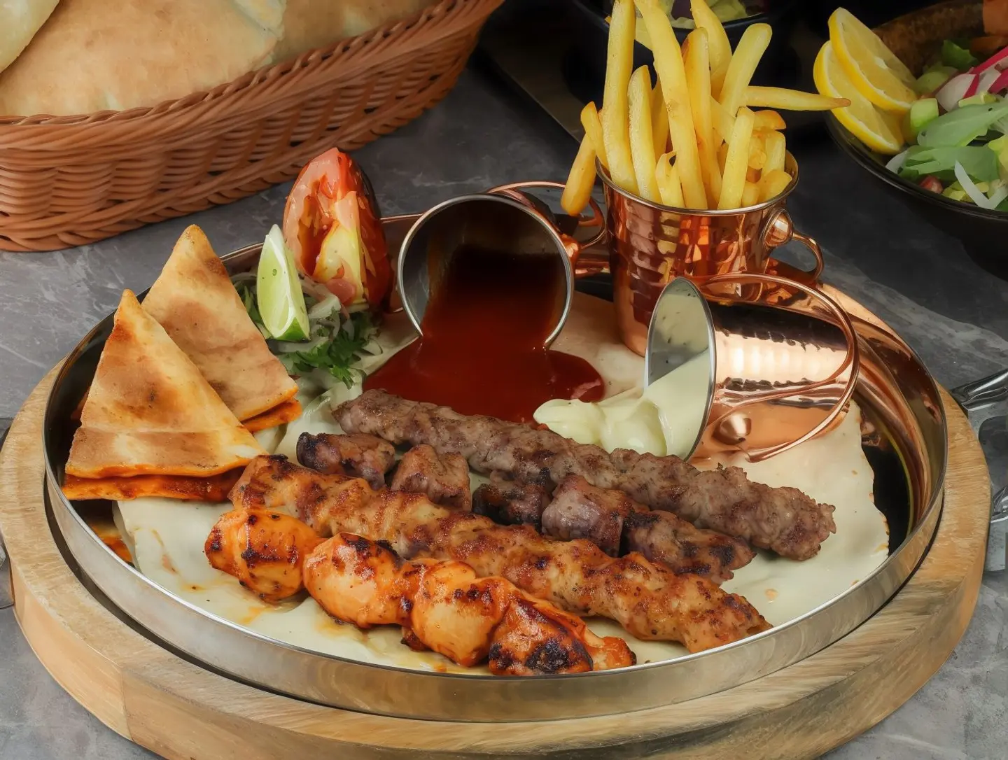 كباب مشكل لحم ودجاج