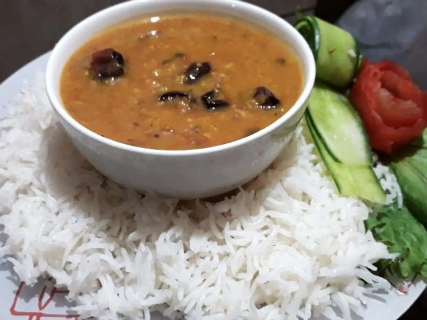 أرز أبيض ودال خاتي