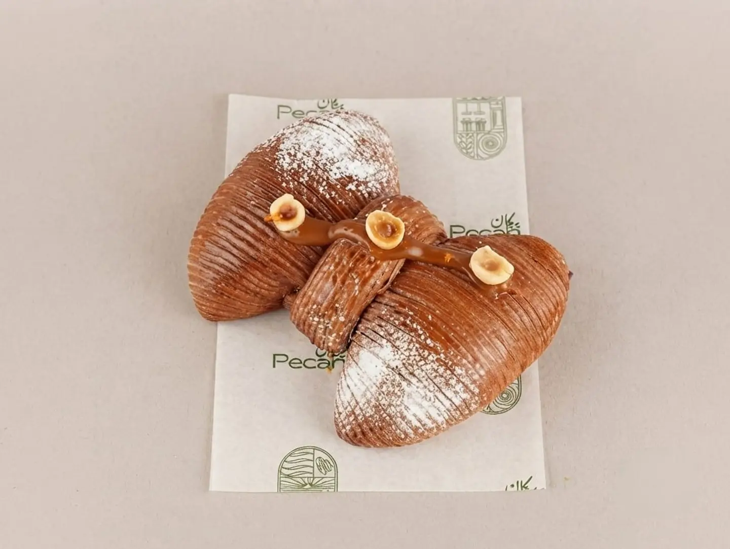 Hazelnut Bow