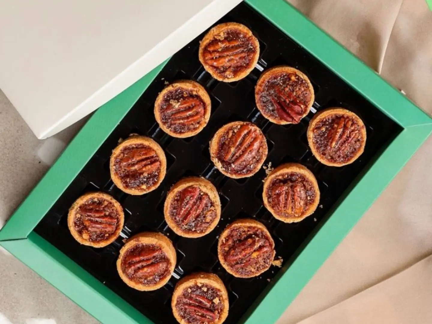 بوكس تارت بيكان