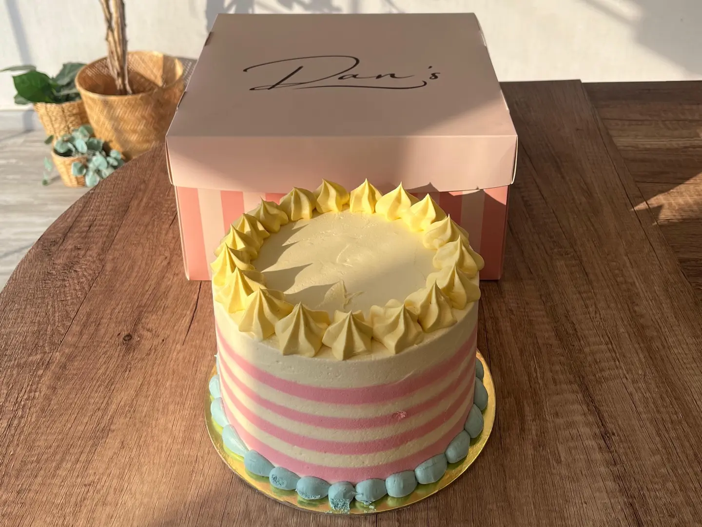 الكيكه الملونه - كبير