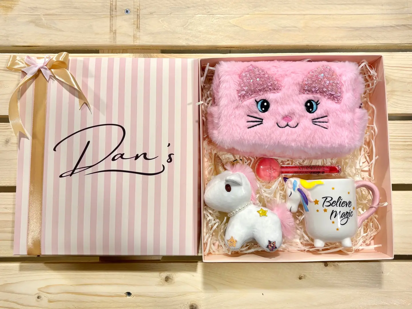 هدية البوكس الوردي