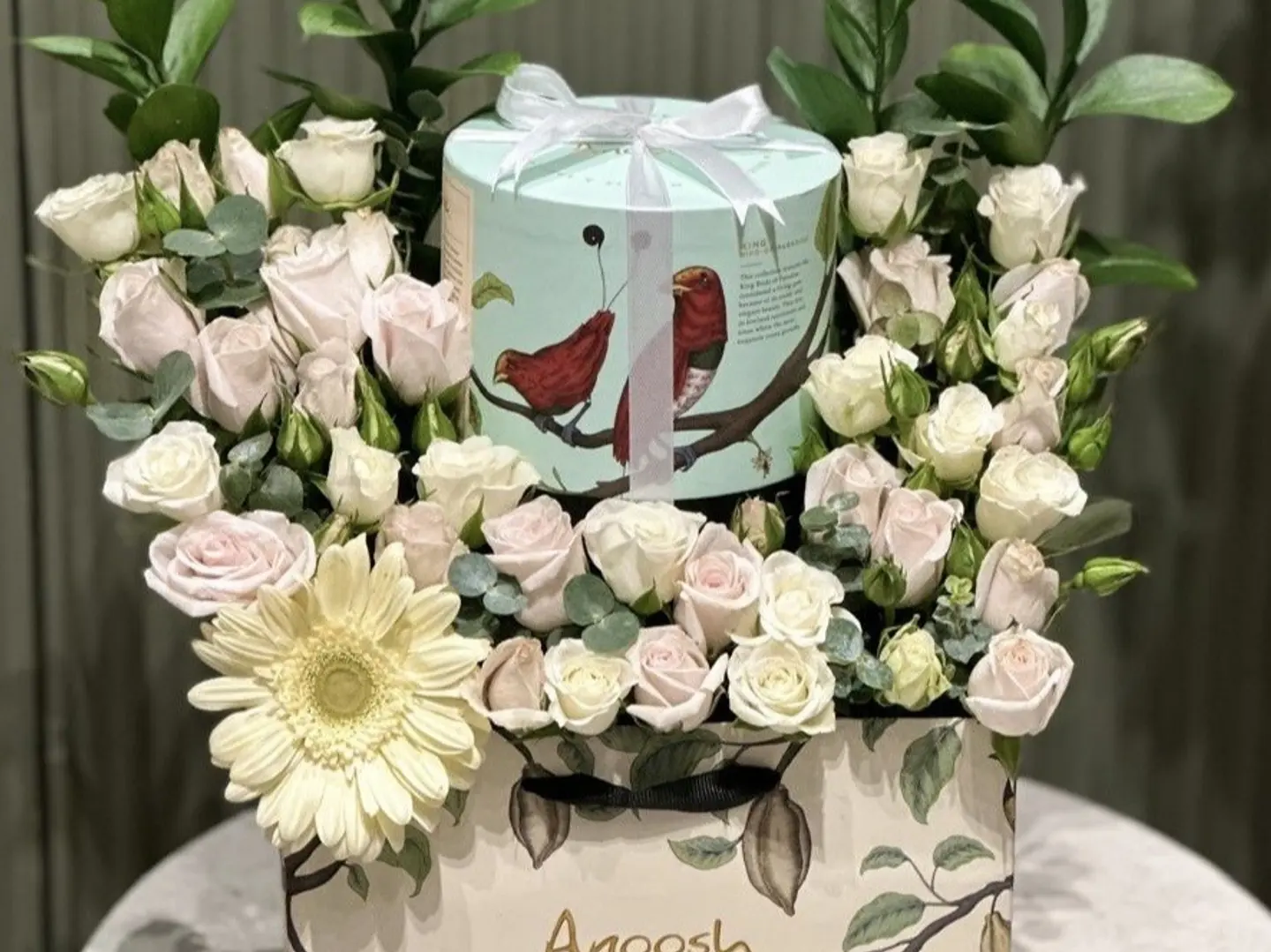 Anoush Chocolate With Natural Flowers