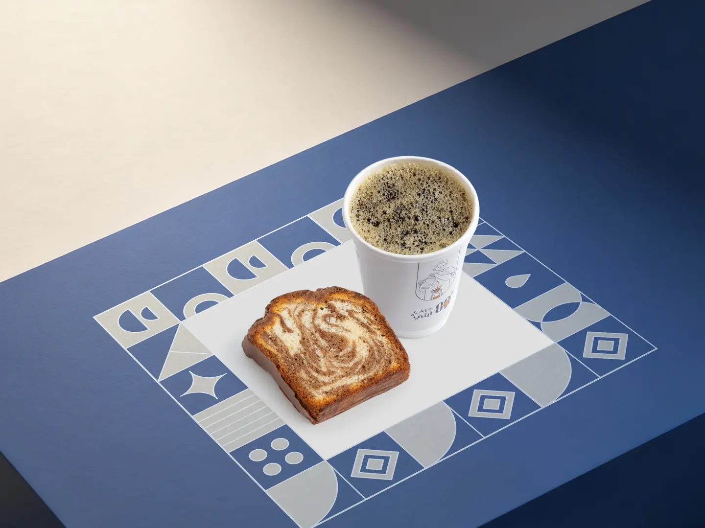 يوم القهوة مع كيكة ماربل