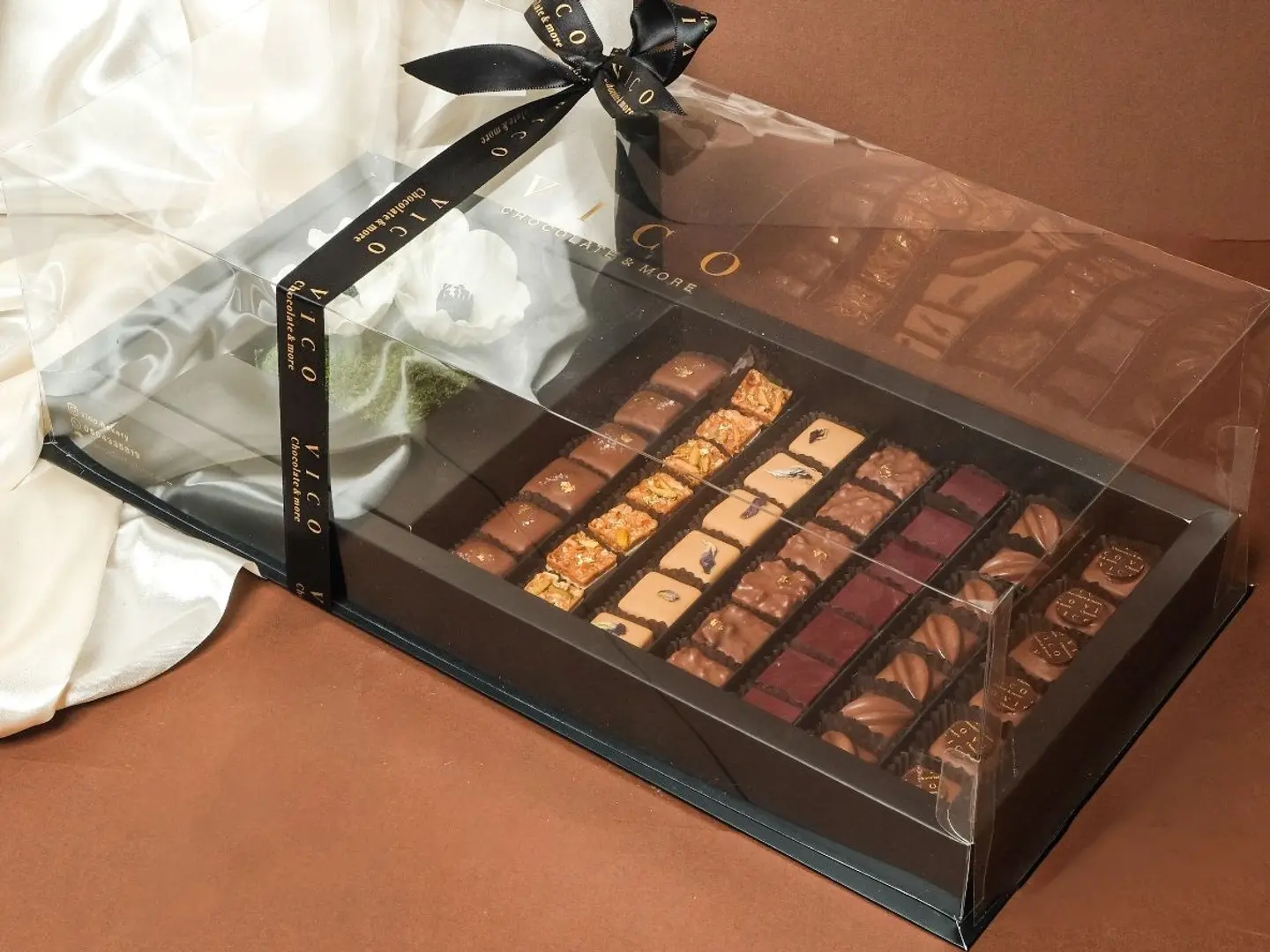 Elegant Chocolate Box With Transparent Cover