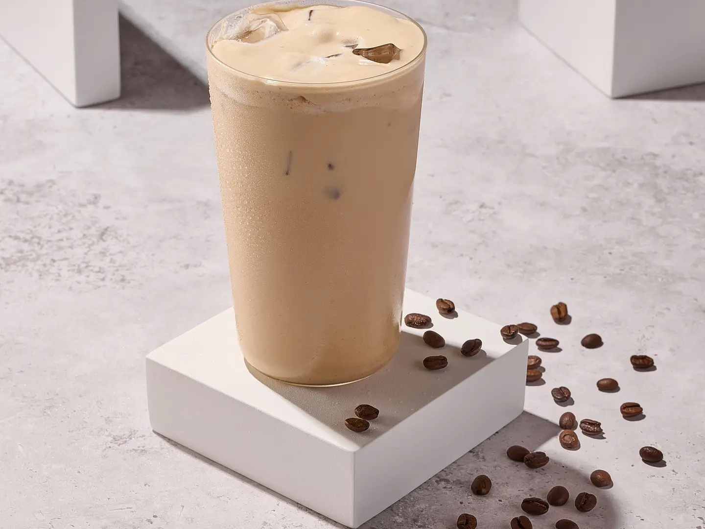 لونج شوت آيس شيكن كراميل كبير