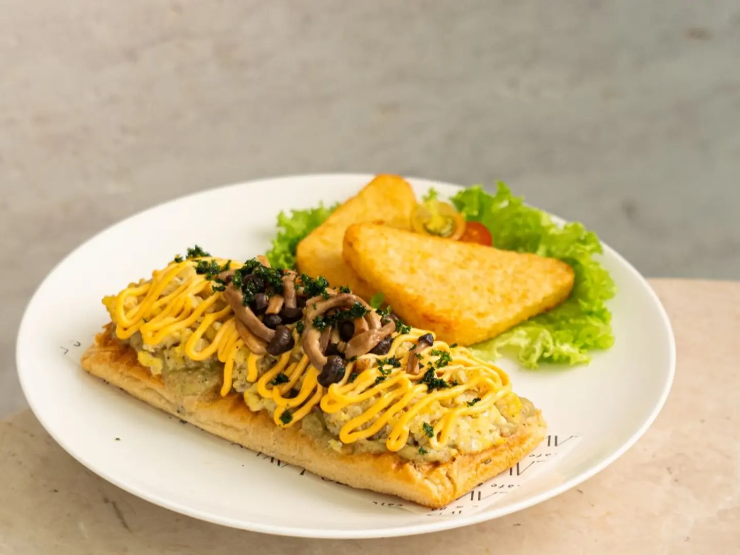 Egg Guacamole Sandwich