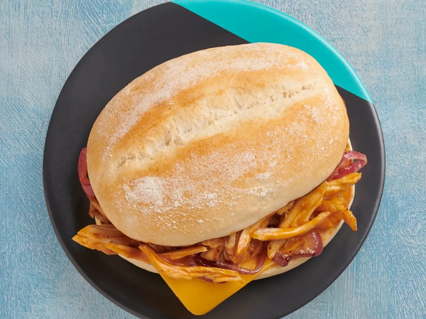 Pulled Chicken Burger +1 Regular Side