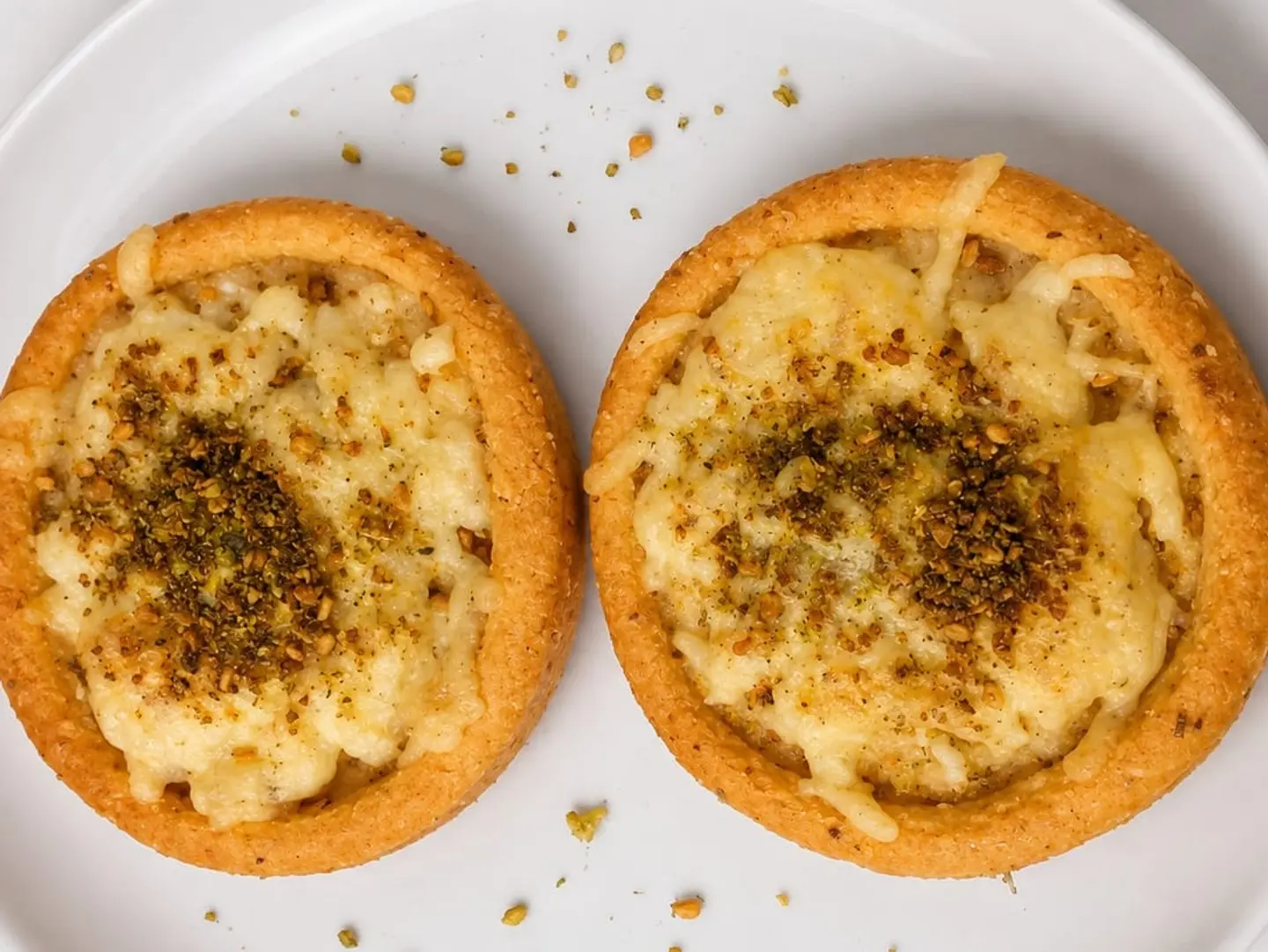 فطائر اجبان بالزعتر كيتو