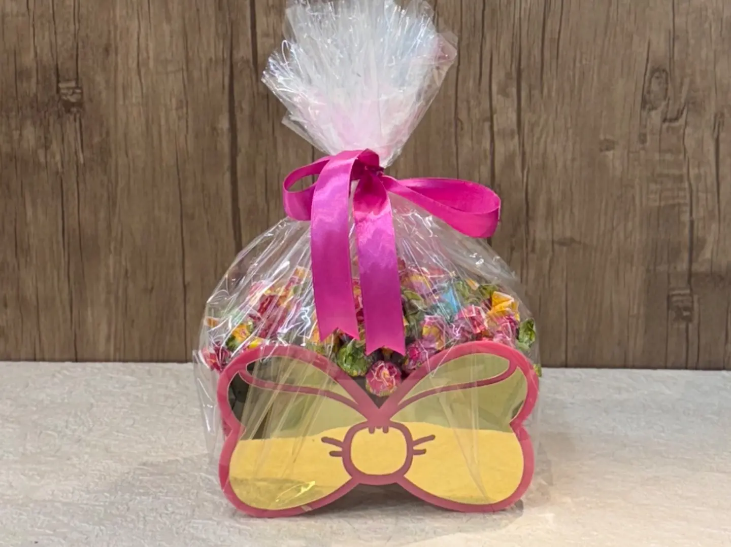 ستاند توزيعات العيد ٦