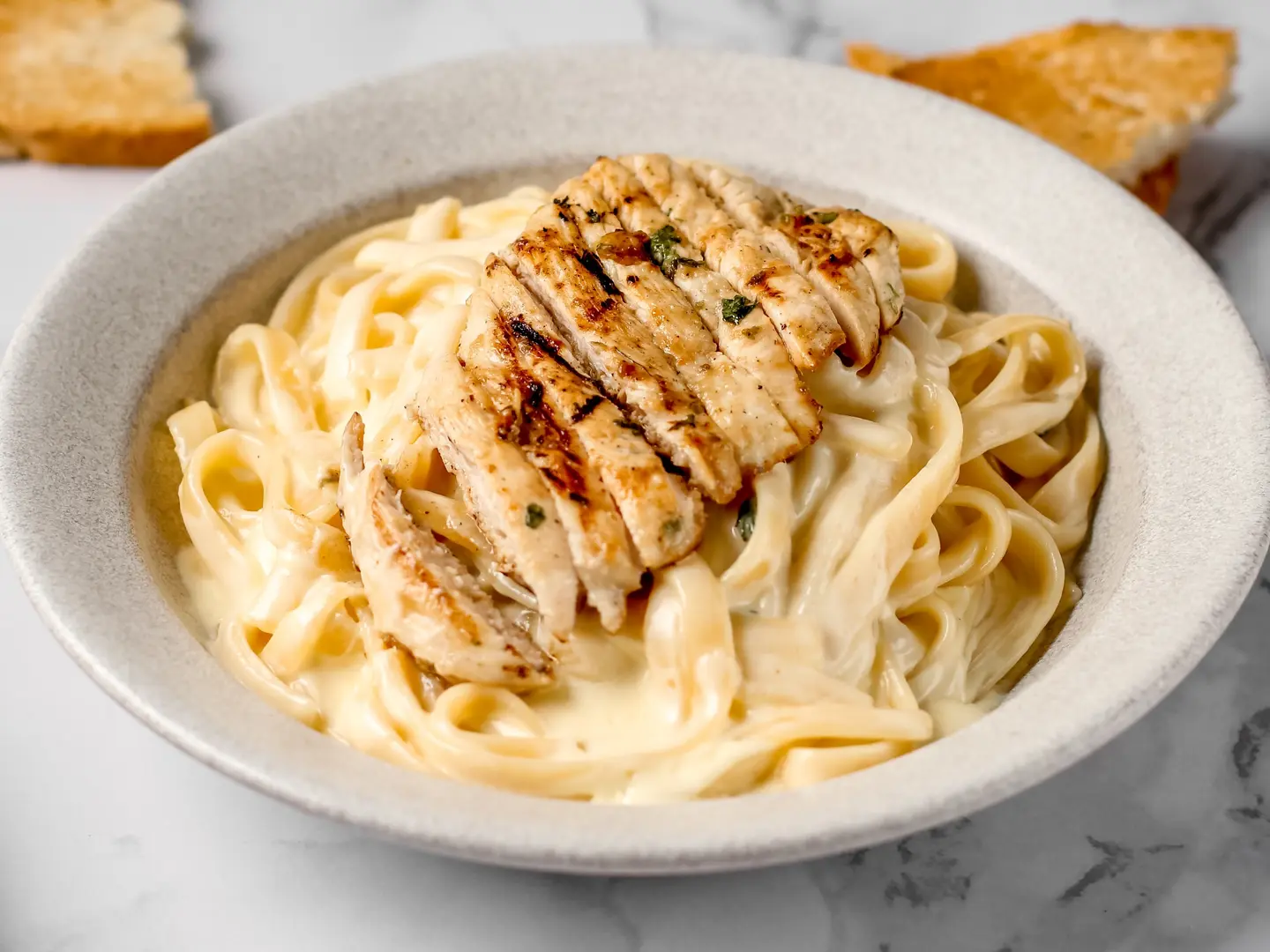Alfredo Chicken Pasta