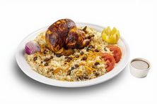 نص حبة دجاج شواية ارز أبيض