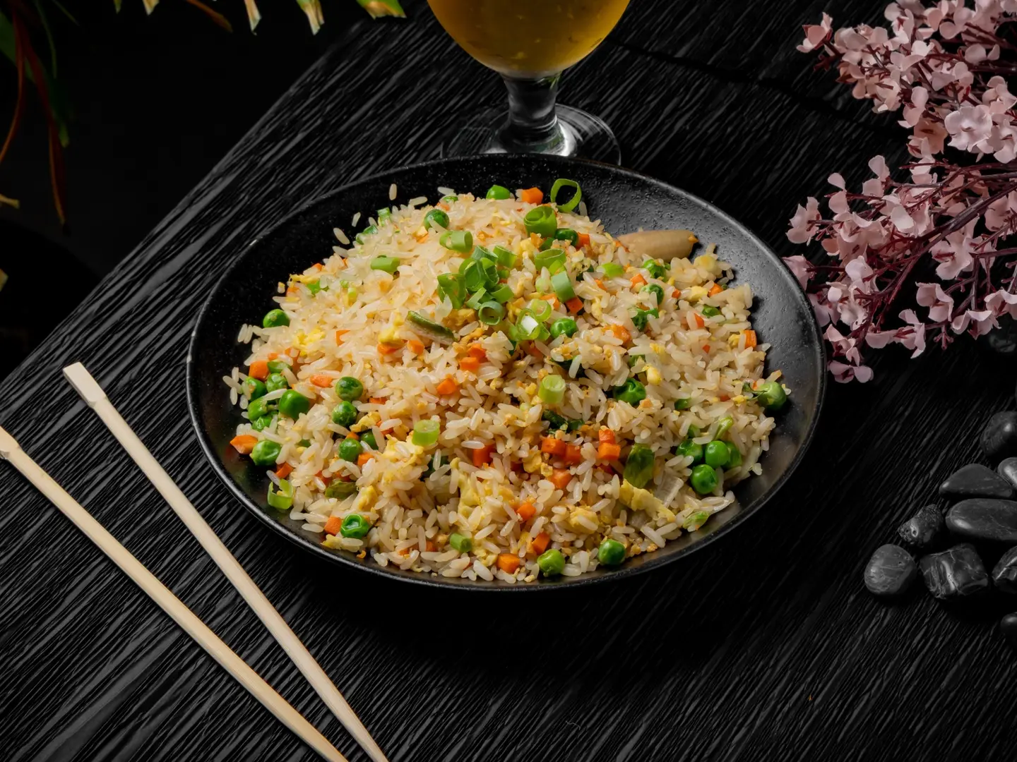 أرز مقلي مع الخضار