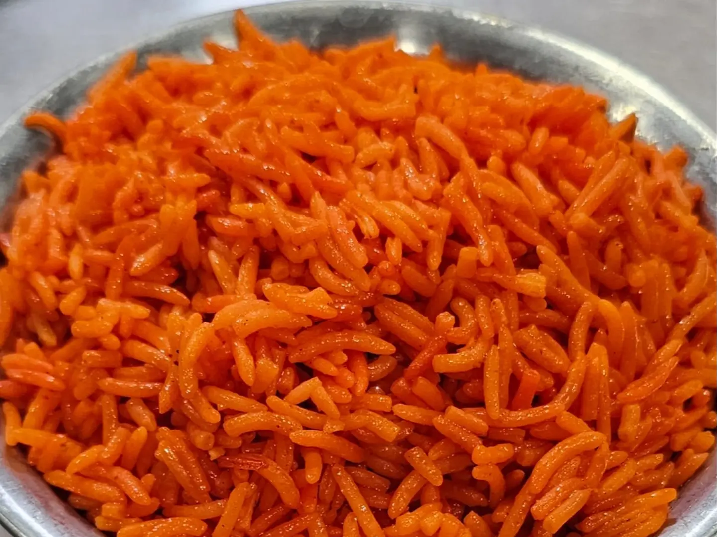 رز برياني احمر