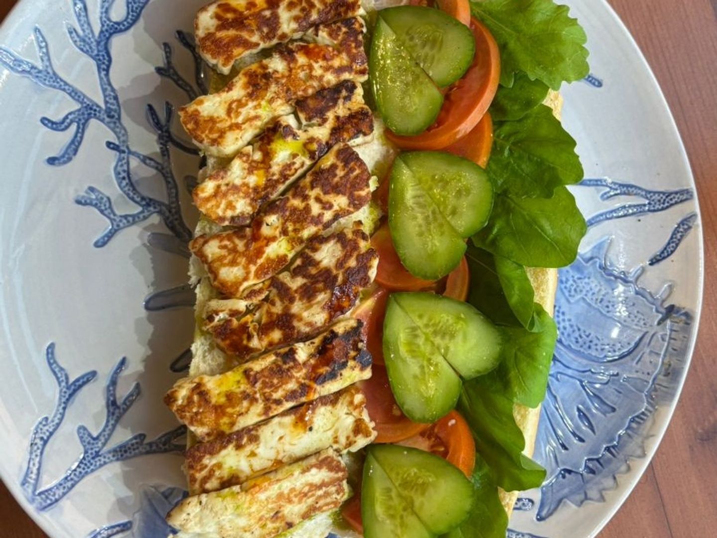 حلوم ساندوتش
