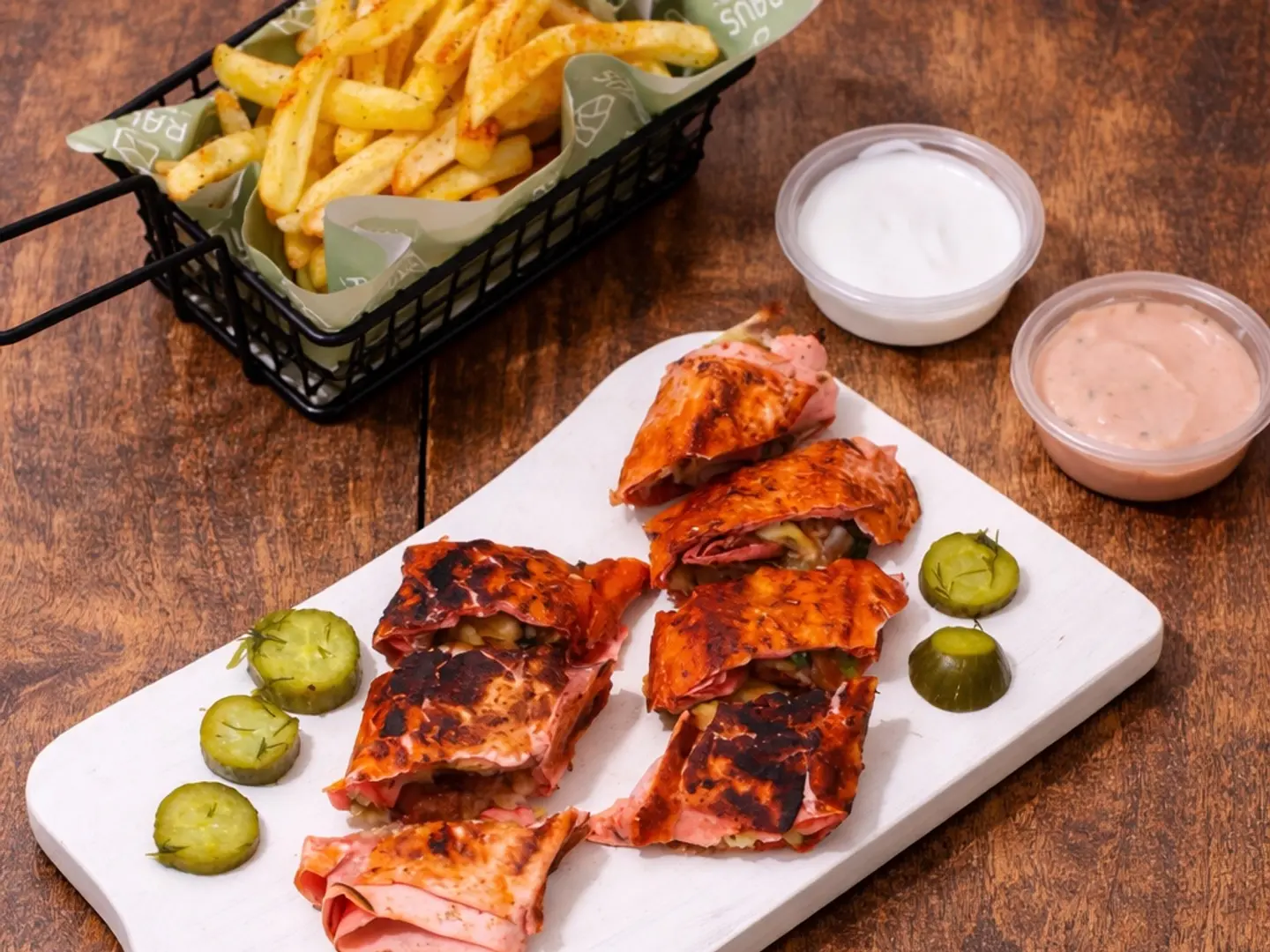 دبل مقمر عربي