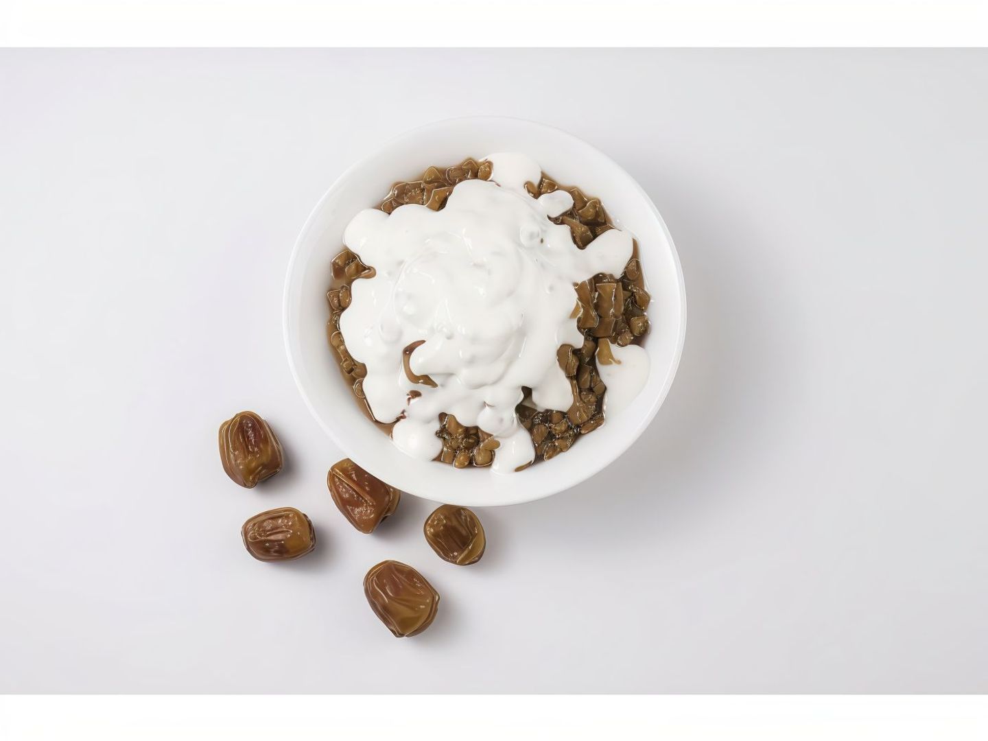 Fattah With Dates And Cream