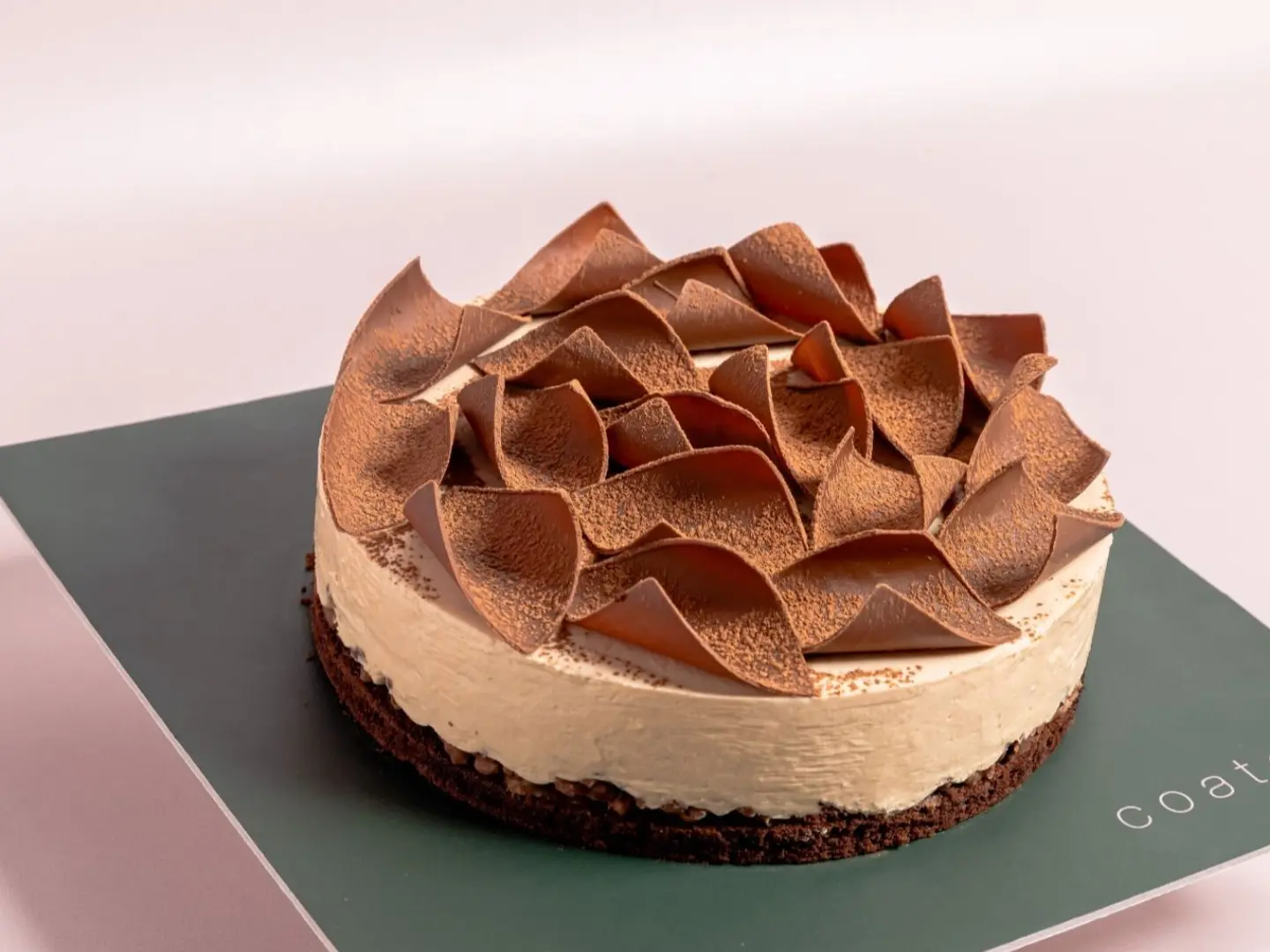 Chilling Cake