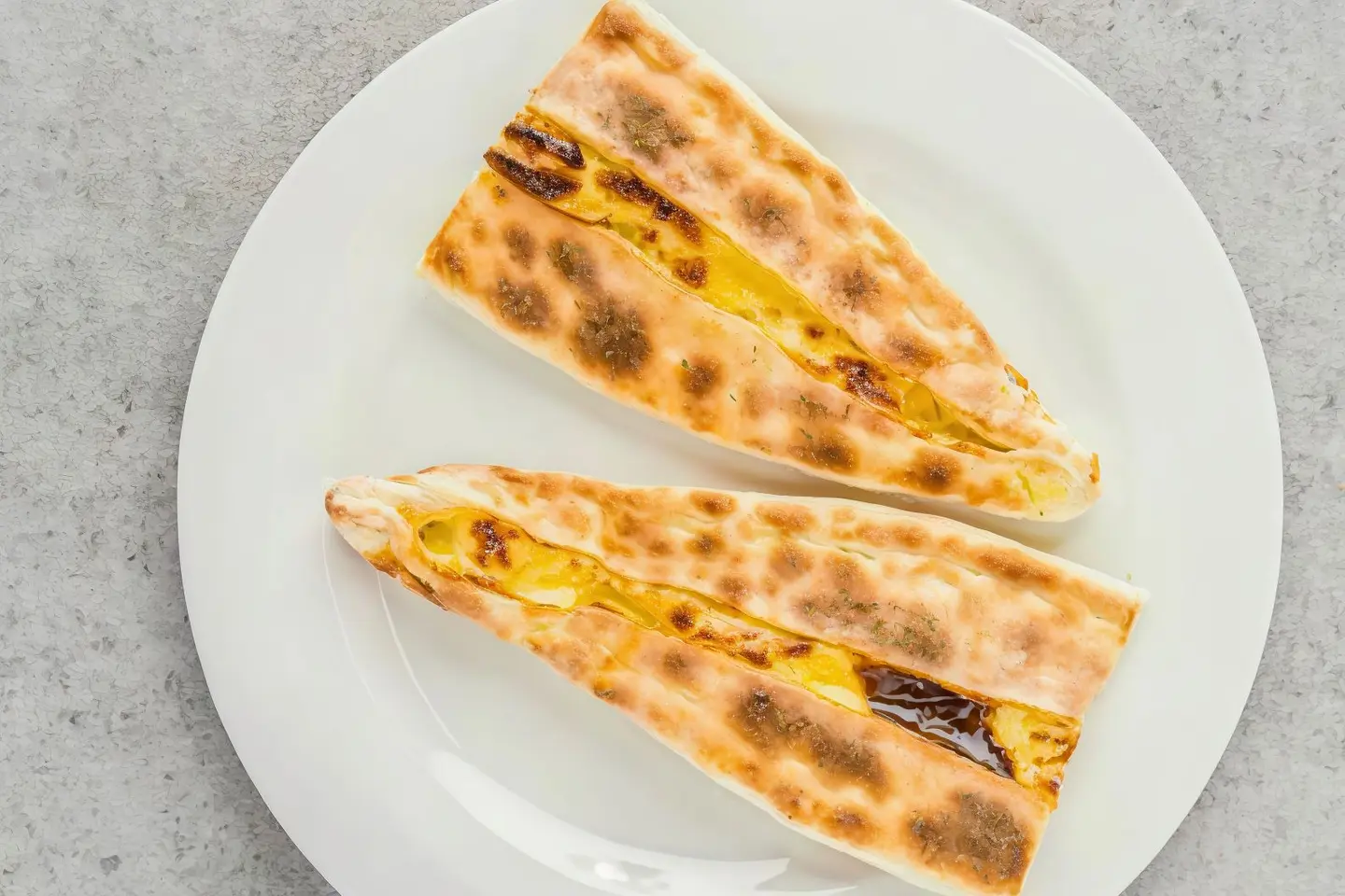 فطيره لبنه بالزعتر