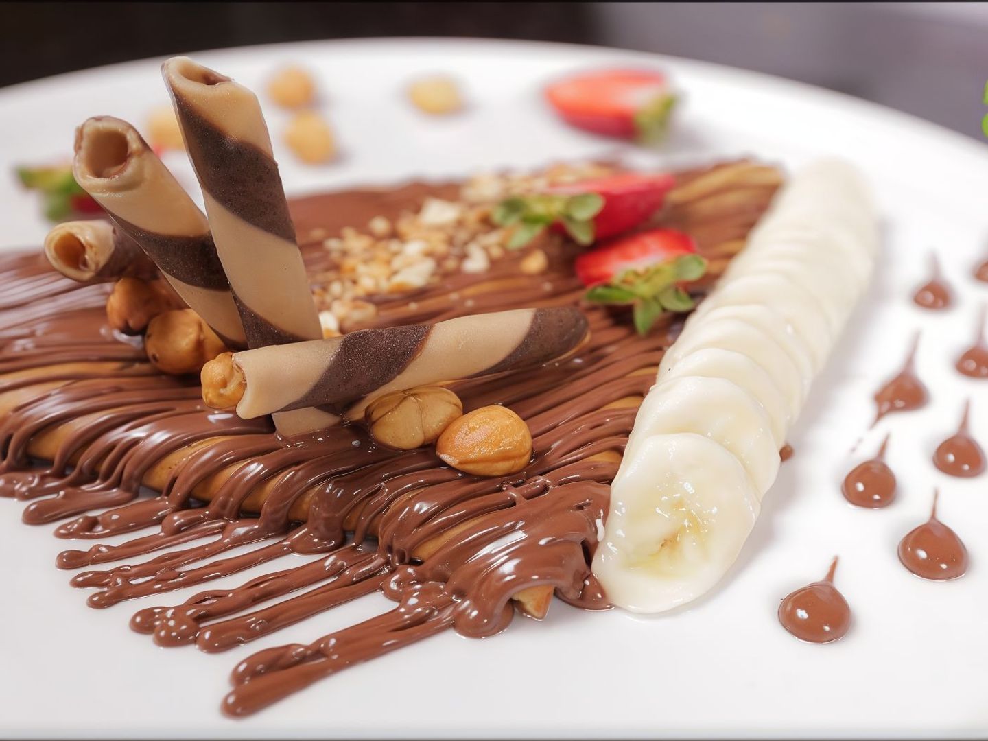 Nutella Nuts Crepe