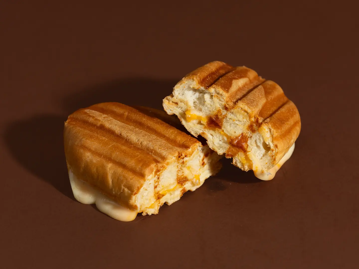 سندوتش ثلاثة أجبان