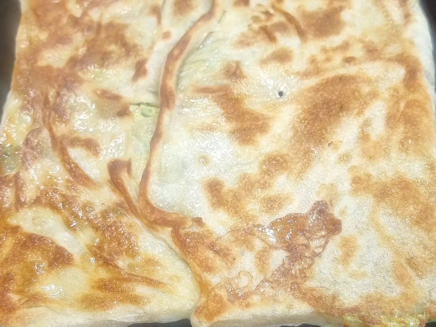 مطبق تونة قلابة مع الجبن