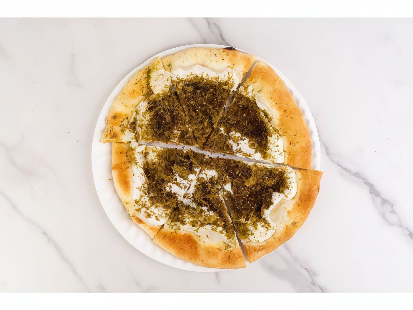 فطيرة لبنة بالزعتر