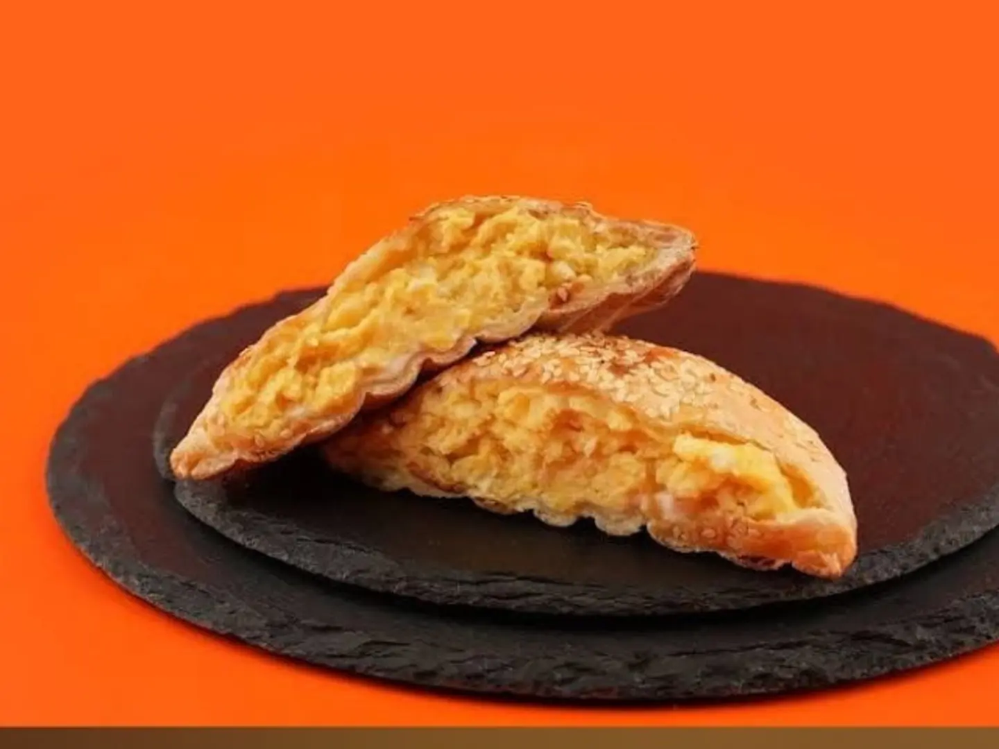 فطيره بيض مقلي مع الجبن