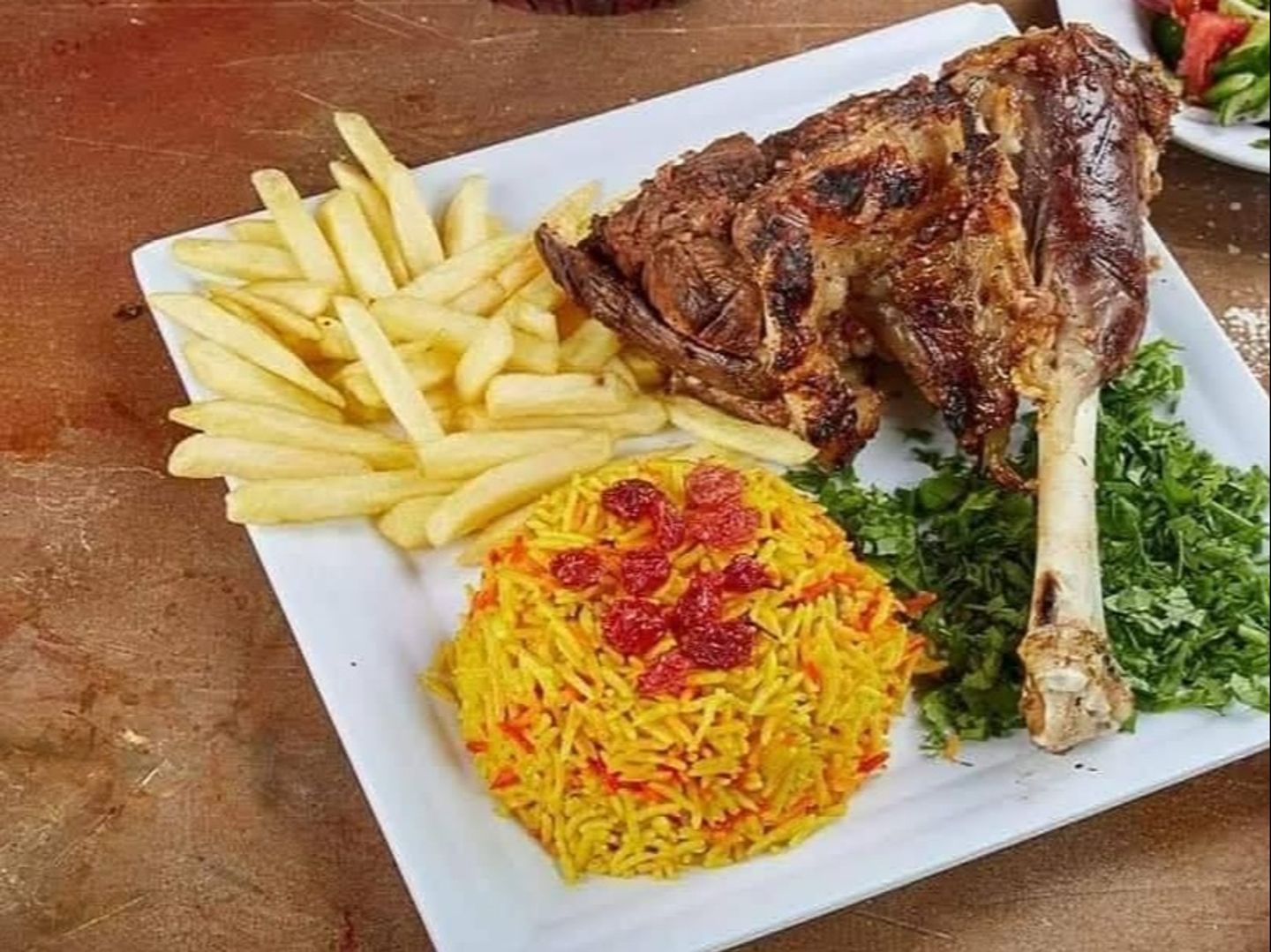 موزة وسط بالفته - سلطة - شوربة