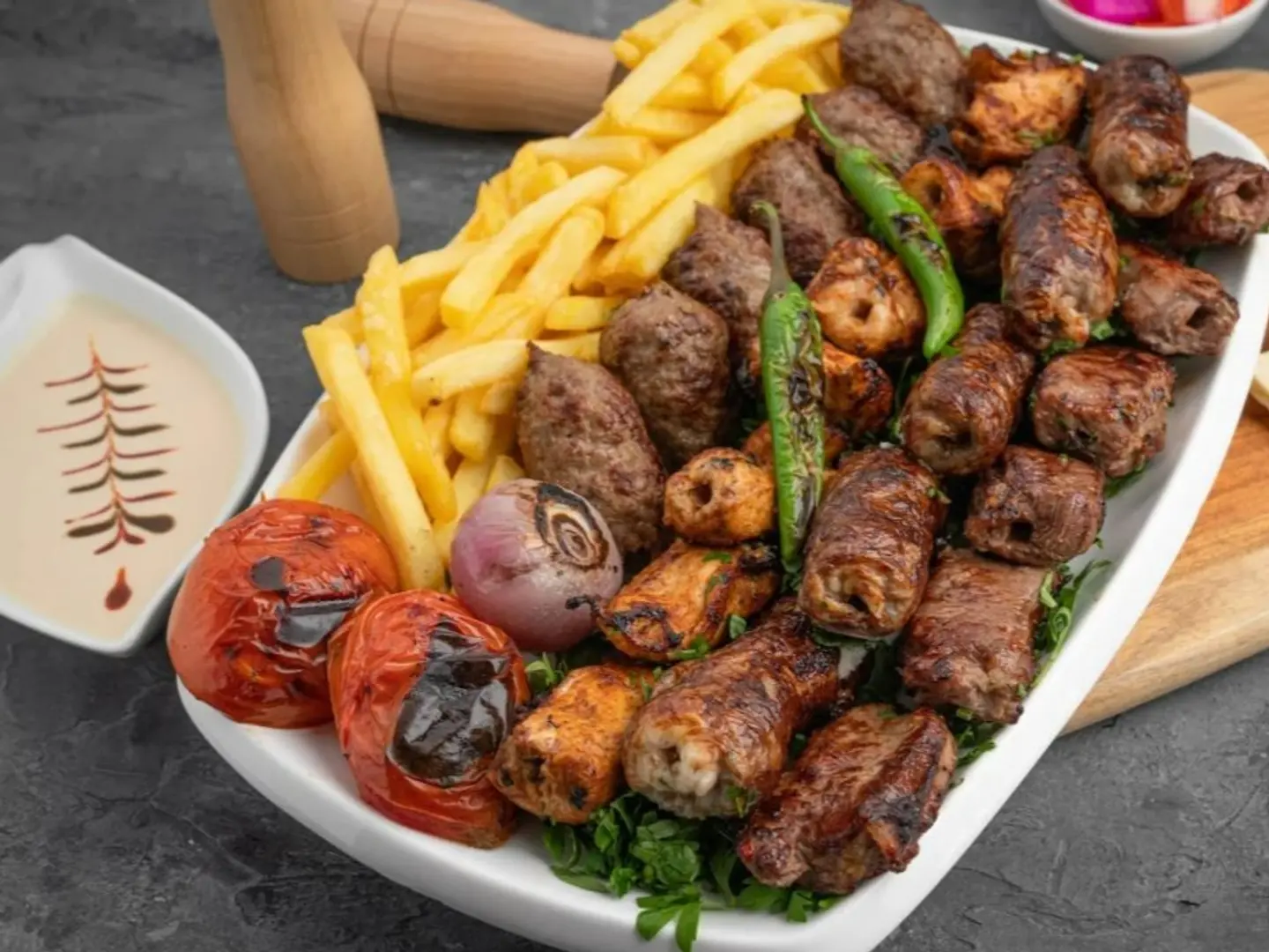 كيلو مشكل (كباب لحم - شبيش - طرب)