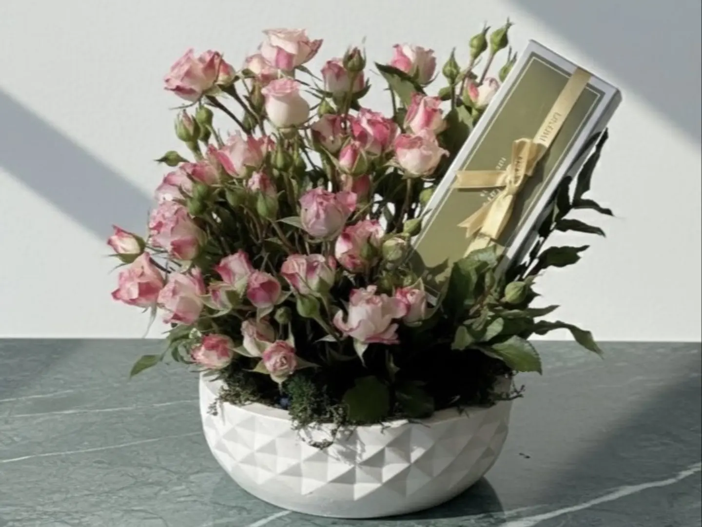 Bostani Chocolate With White Vase