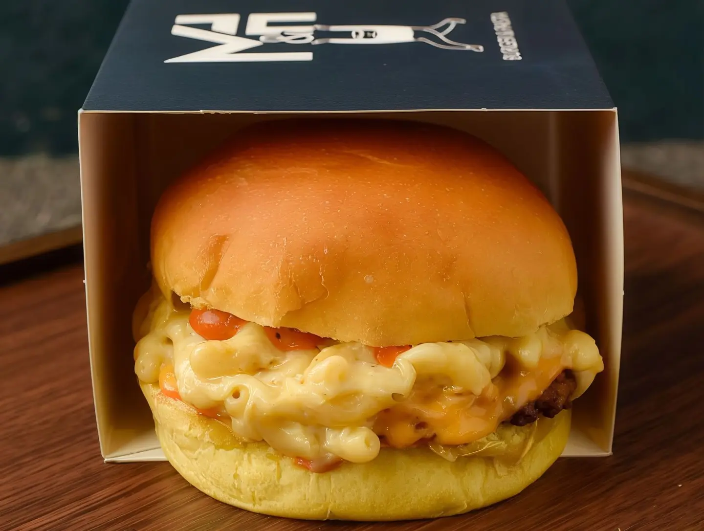 Mac And Cheese Beef Burger