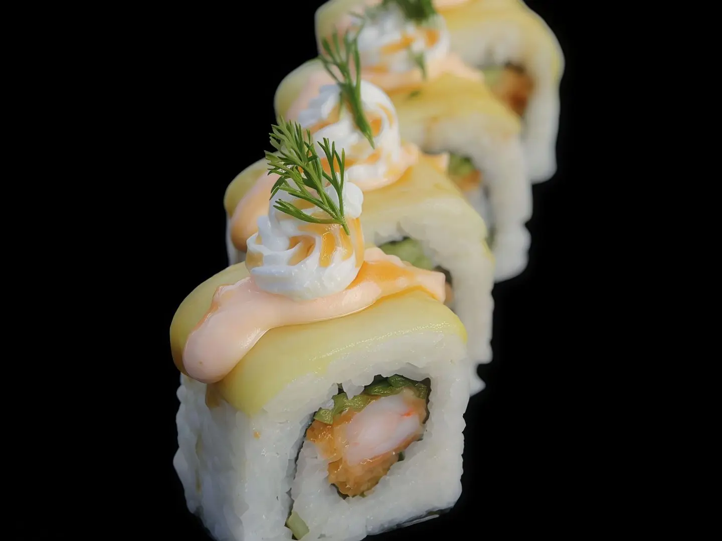 مانجو رول 4 قطع