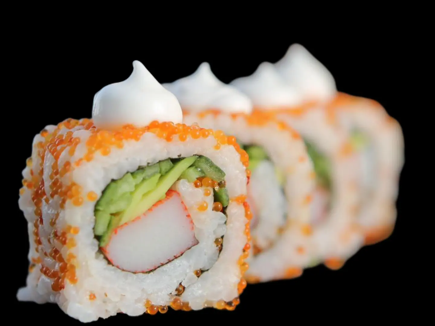 كاليفورنيا رول كافيار 4 قطع